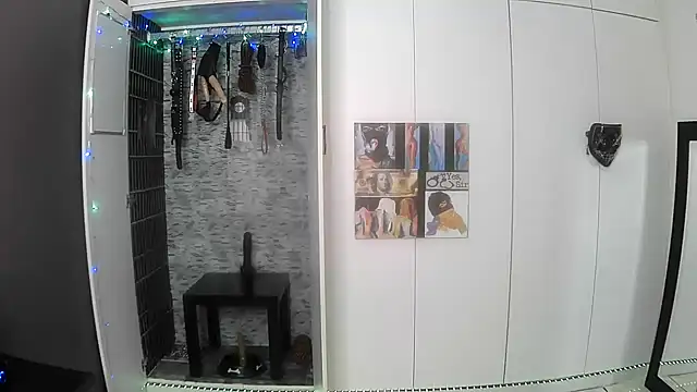 Snapshot of BaDSubMiss chatting on April 22, 2026, 5:10 am BaDSubMiss online show from April 22, 2026, 5:10 am