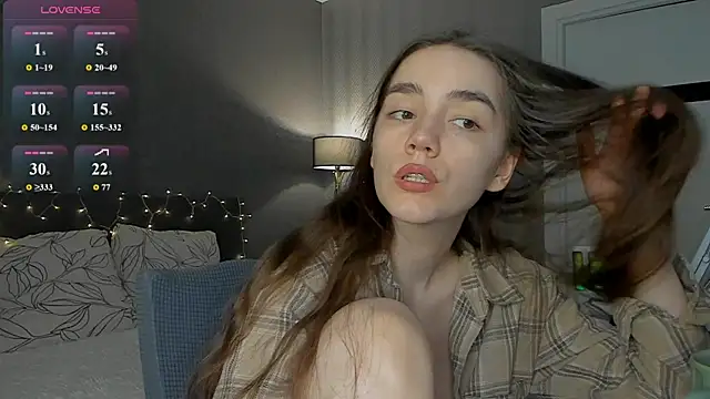 Snapshot of sweete_chantal chatting on April 27, 2026, 7:12 pm sweete chantal online show from April 27, 2026, 7:12 pm