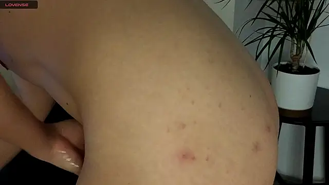 NoFace Model online show from October 9, 2025, 5:05 am