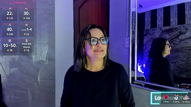 Snapshot of Agatha_Pleasure chatting on November 3, 2025, 11:55 am Agatha Pleasure online show from November 3, 2025, 11:55 am