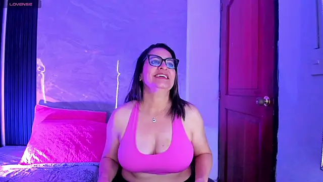 Agatha Pleasure online show from April 4, 2026, 12:02 pm