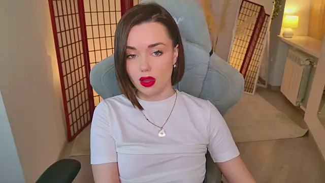 AvaFlower online show from November 13, 2025, 3:55 pm