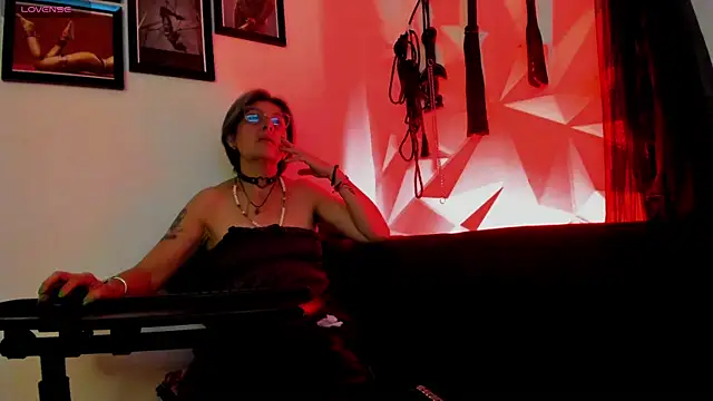 MistressNyx cg online show from October 6, 2025, 2:03 pm