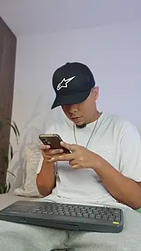 asmodeo 33 online show from March 4, 2026, 5:02 am