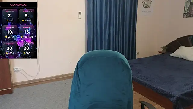 Snapshot of Laura_Gol chatting on October 20, 2025, 12:16 pm Laura Gol online show from October 20, 2025, 12:16 pm