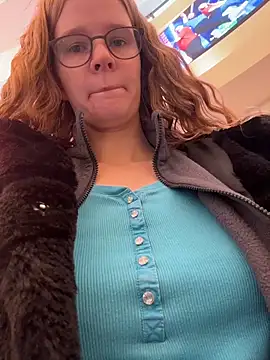 Snapshot of Bikergirl_97 chatting on November 24, 2025, 9:09 am Bikergirl 97 online show from November 24, 2025, 9:09 am