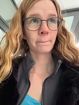 Snapshot of Bikergirl_97 chatting on November 27, 2025, 12:51 pm Bikergirl 97 online show from November 27, 2025, 12:51 pm