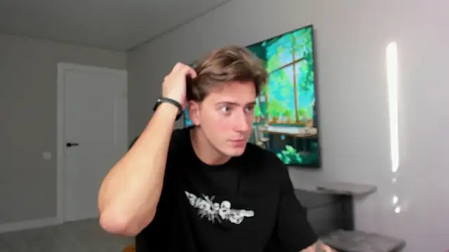 DaniHort online show from February 24, 2026, 8:56 am