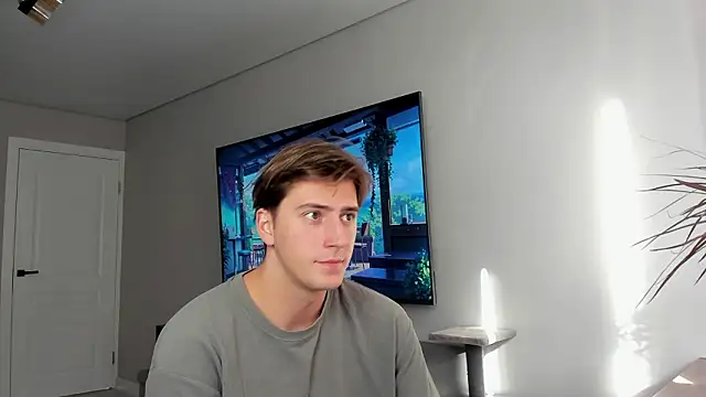 DaniHort online show from March 3, 2026, 8:20 am