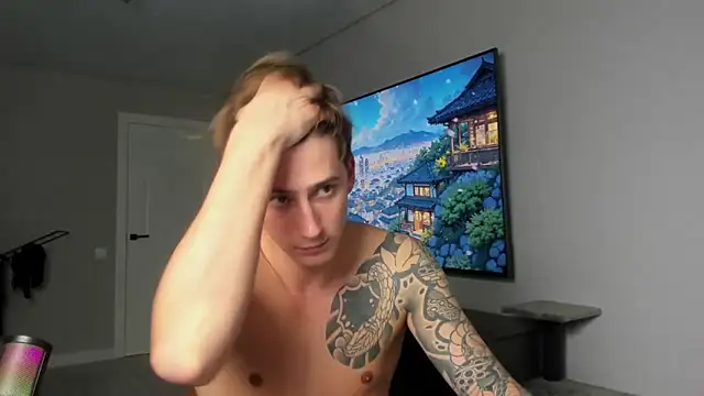 DaniHort online show from April 3, 2026, 10:13 am