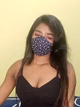 Snapshot of radhika2 chatting on October 27, 2025, 8:13 pm radhika2 online show from October 27, 2025, 8:13 pm