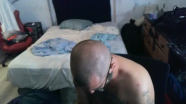 Snapshot of ladi3sfirst chatting on October 6, 2025, 9:56 pm ladi3sfirst online show from October 6, 2025, 9:56 pm