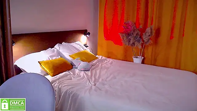 elza rose online show from September 28, 2025, 2:33 pm