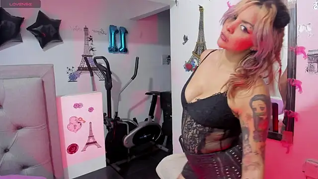 Ary Ricci online show from October 30, 2025, 2:02 am