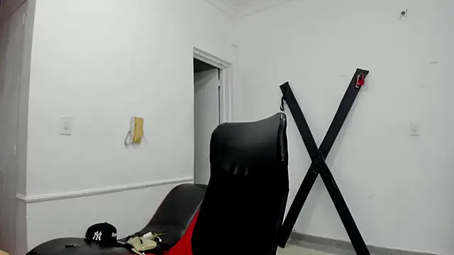 StraightBoy Nick online show from April 16, 2026, 11:29 pm