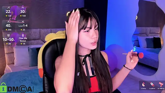 Arinextdoor online show from October 21, 2025, 4:02 am