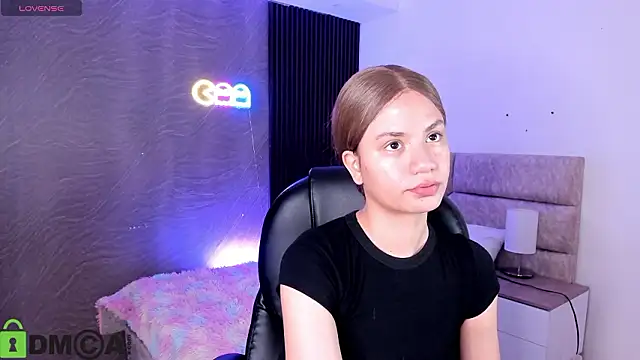 Arinextdoor online show from February 28, 2026, 3:29 am