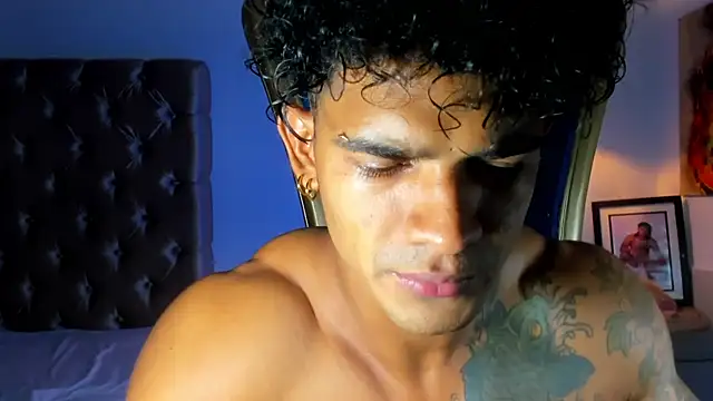 Snapshot of antonio__444 chatting on May 7, 2026, 12:27 am antonio 444 online show from May 7, 2026, 12:27 am