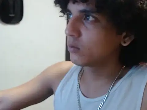 Xfire boy69 online show from October 17, 2025, 3:03 pm