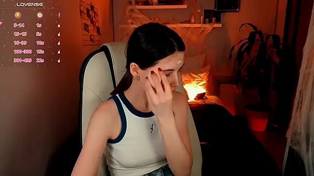 Kimmie shine online show from November 1, 2025, 8:49 am