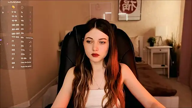 Snapshot of Kimmie_shine chatting on June 6, 2026, 2:33 pm Kimmie shine online show from June 6, 2026, 2:33 pm