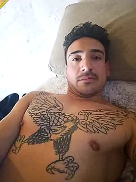 Snapshot of bigandstrong2217 chatting on September 26, 2025, 4:00 pm bigandstrong2217 online show from September 26, 2025, 4:00 pm