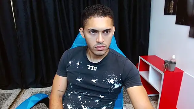 Derek Storm  online show from December 22, 2025, 12:35 pm