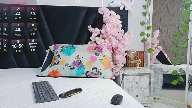 Snapshot of EbonyCoWorker chatting on May 26, 2026, 6:59 pm EbonyCoWorker online show from May 26, 2026, 6:59 pm