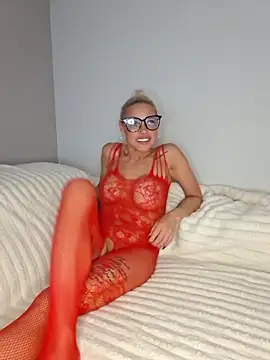 Snapshot of Bellarose_xx chatting on June 30, 2026, 5:47 pm Bellarose xx online show from June 30, 2026, 5:47 pm