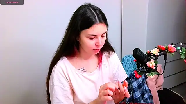 peachyness online show from November 26, 2025, 3:35 pm