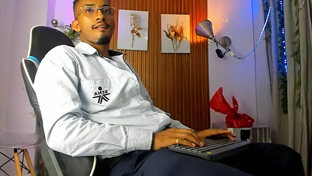 Darwin mayo online show from September 26, 2025, 5:17 pm