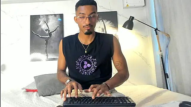 Darwin mayo online show from November 3, 2025, 5:14 pm