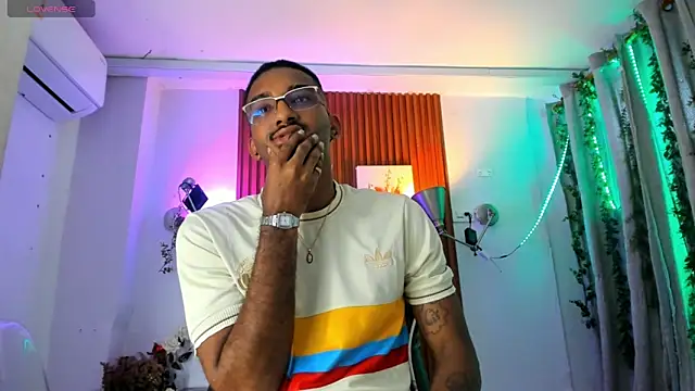 Darwin mayo online show from November 20, 2025, 5:56 pm