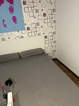 SweetTeenGirl online show from January 13, 2026, 2:11 pm