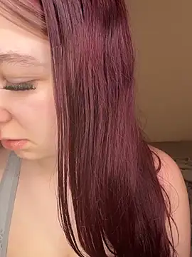 Snapshot of SweetTeenGirl chatting on February 17, 2026, 2:13 pm SweetTeenGirl online show from February 17, 2026, 2:13 pm