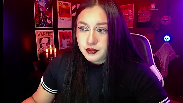 Snapshot of Ravendark_ chatting on September 29, 2025, 8:24 pm Ravendark  online show from September 29, 2025, 8:24 pm