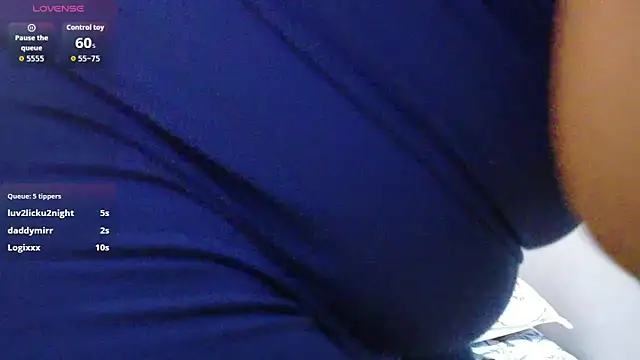 MySugarmoomy online show from April 17, 2026, 2:25 am