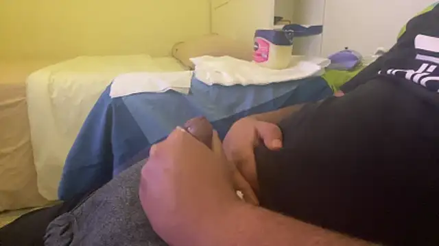 Snapshot of qnawafp chatting on March 29, 2026, 10:26 am qnawafp online show from March 29, 2026, 10:26 am