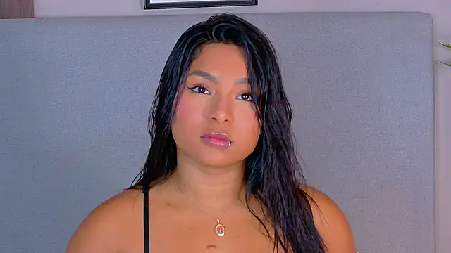 LanaRozz online show from May 14, 2026, 7:42 pm