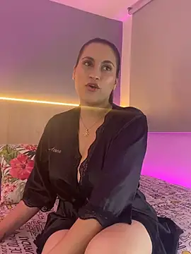 Atenea Clerk online show from March 27, 2026, 12:38 pm