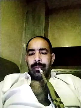 Snapshot of salimbasha chatting on December 17, 2025, 10:49 pm salimbasha online show from December 17, 2025, 10:49 pm