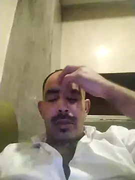 Snapshot of salimbasha chatting on February 5, 2026, 10:03 pm salimbasha online show from February 5, 2026, 10:03 pm