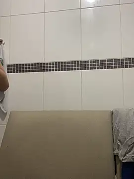 Mirella Oliveira online show from December 13, 2025, 9:31 pm