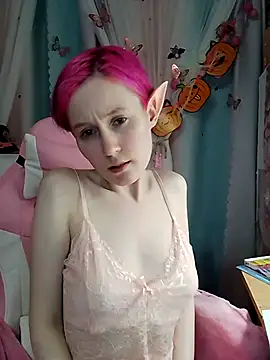 Fuzzy Unicorn online show from October 30, 2025, 6:41 pm