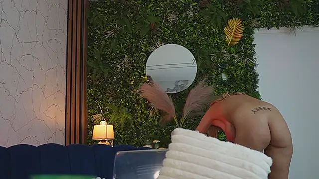 angel wow  online show from March 5, 2026, 5:36 am