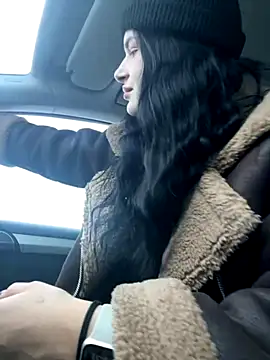 MiraReach online show from November 9, 2025, 2:32 am