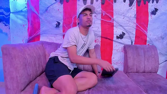 Brownie Lovers online show from October 22, 2025, 1:33 pm