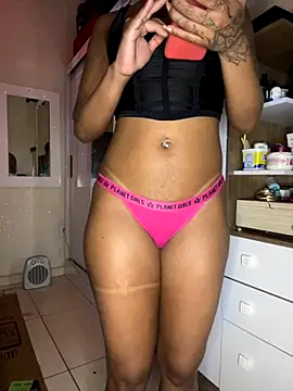 DiamanteNegro- online show from October 26, 2025, 11:53 pm