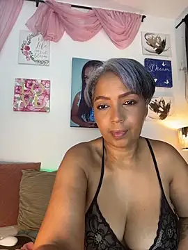 skarlleth 11 online show from April 7, 2026, 12:16 pm