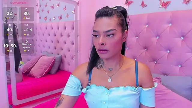 EmmaEbony  online show from April 17, 2026, 12:30 pm